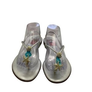 Lilly Pulitzer Women's Silver and Blue Sandals With Starfish Charm